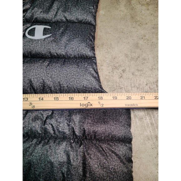 Men's Champion Full Zip Puffer Vest Gray Rare $159 Men's small - Picture 3 of 4